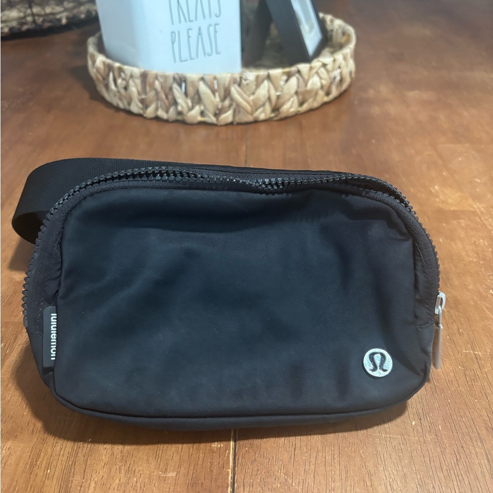 lululemon athletica Black Belt Bag